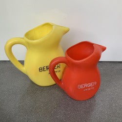 Lot pichets berger plastique